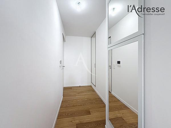 Appartement 4 pièces PUTEAUX /85 m²/Terrasse /Cave /2 parkings