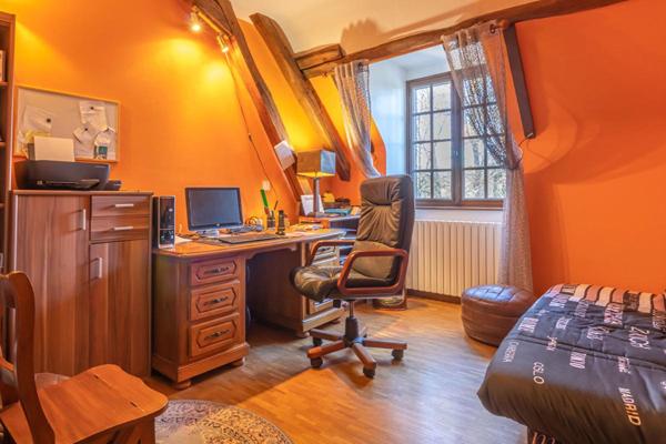 Maison Neuvy Sur Barangeon 6 pièce(s) 210 m2