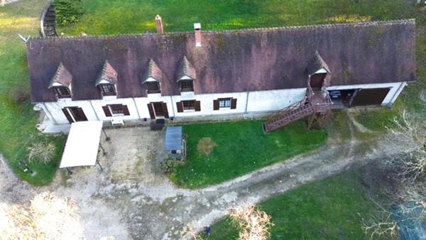 Maison Neuvy Sur Barangeon 6 pièce(s) 210 m2