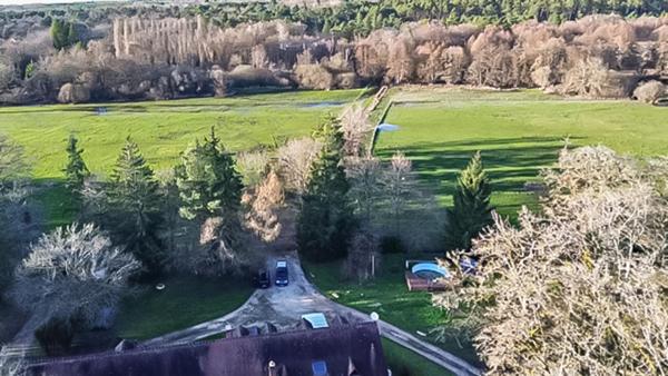 Maison Neuvy Sur Barangeon 6 pièce(s) 210 m2