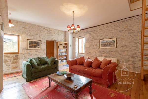 Propriété en pierre restaurée avec potentiel locatif – Caractère et authenticité au cœur du Lot