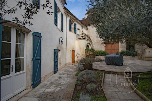 Propriété en pierre restaurée avec potentiel locatif – Caractère et authenticité au cœur du Lot