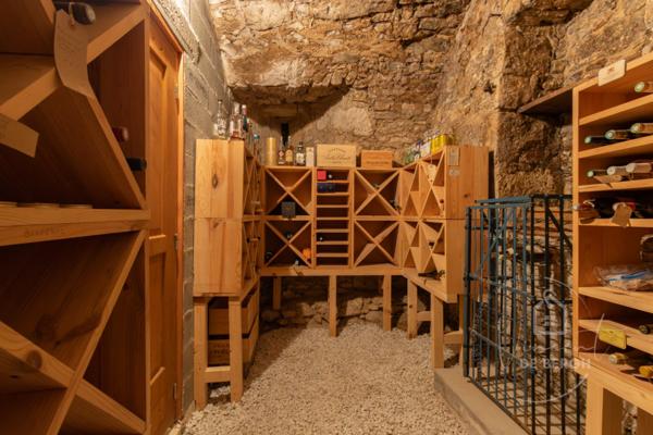 Propriété en pierre restaurée avec potentiel locatif – Caractère et authenticité au cœur du Lot