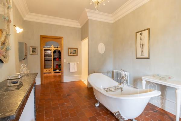 Propriété en pierre restaurée avec potentiel locatif – Caractère et authenticité au cœur du Lot