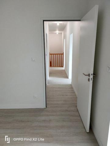 Maison Saint Hilaire De Villefranche 11 pièce(s) 200 m2