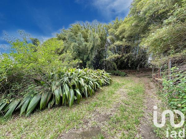 Land for sale 7 500 m² Saint-Denis