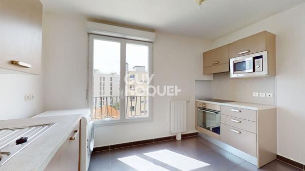 Appartement 3 pièces avec espace extérieur dans un immeuble 2013