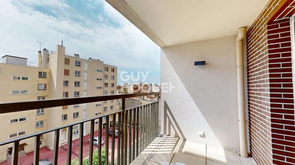 Appartement 3 pièces avec espace extérieur dans un immeuble 2013