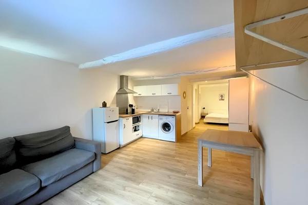 Studio 32M²  refait à Neuf