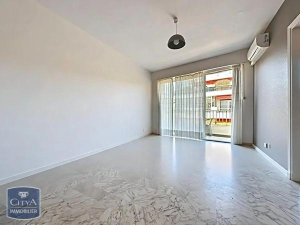 Appartement à vendre 1 pièce 27.86m²