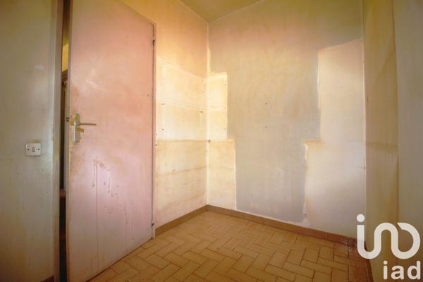 Apartment for sale 4 rooms 78 m² Marseille 15