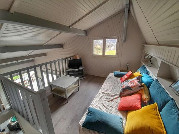 Chalet en bois avec vue sur les Pyrénées