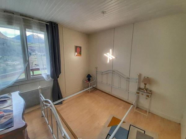 Chalet en bois avec vue sur les Pyrénées