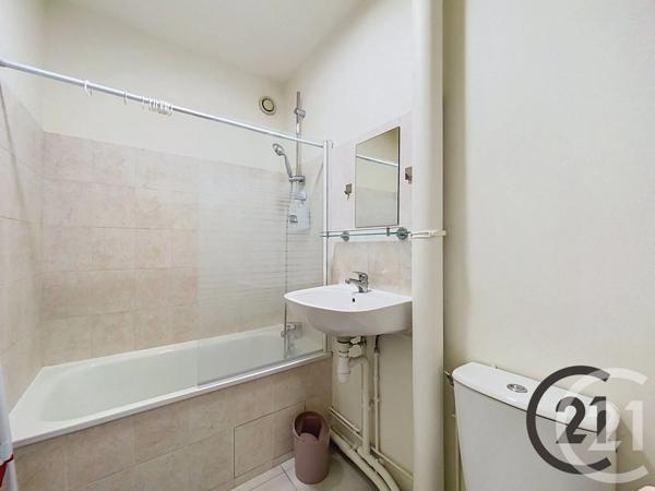 Appartement F1 à vendre  1 pièce - 26,79 m 2   ST JULIEN LES VILLAS  - 10
