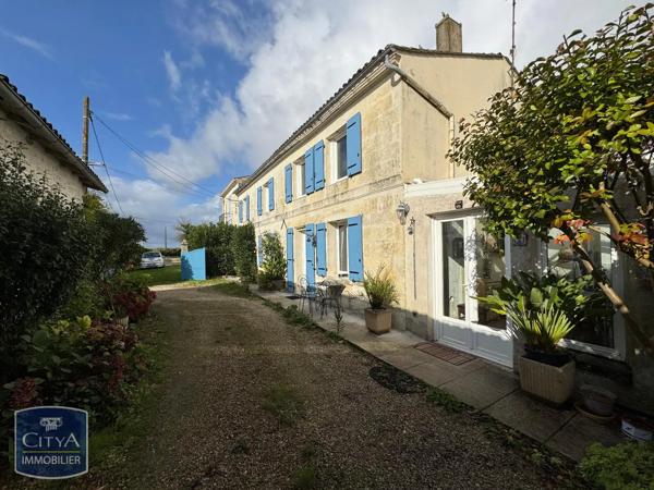 Maison à vendre 7 pièces 209m² Saintes (17100)