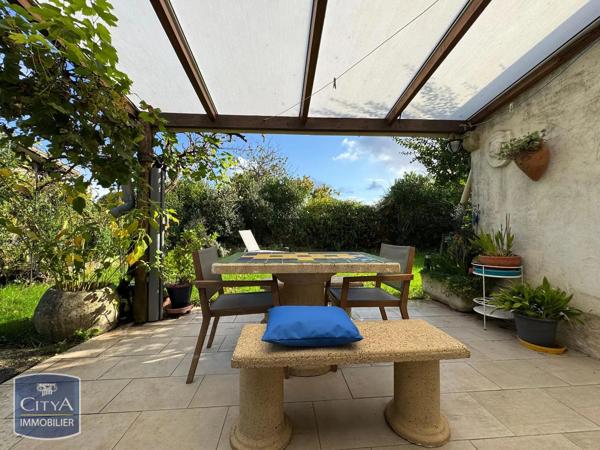 Maison à vendre 7 pièces 209m² Saintes (17100)