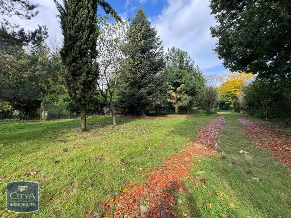 Maison à vendre 7 pièces 209m² Saintes (17100)
