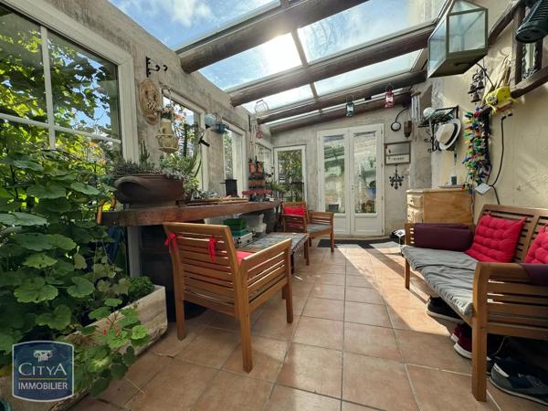 Maison à vendre 7 pièces 209m² Saintes (17100)