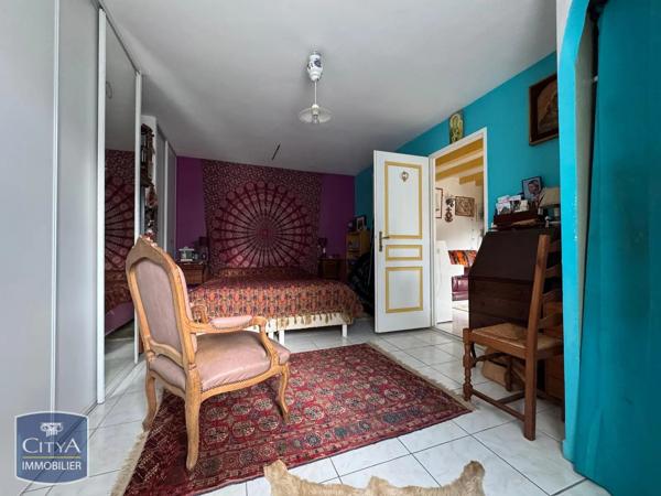 Maison à vendre 7 pièces 209m² Saintes (17100)