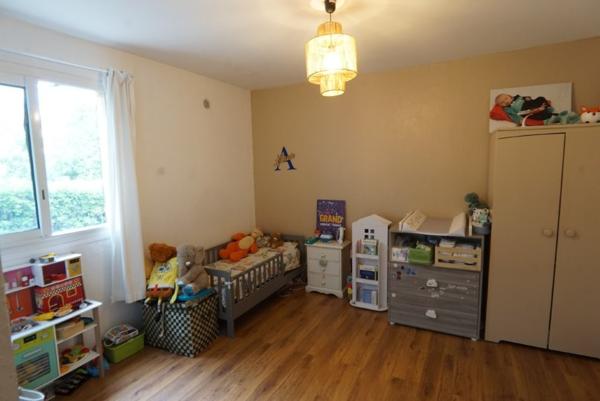 Appartement  3 pièce(s) 72 m2 proche école et commerces