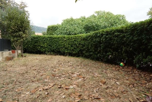 Appartement  3 pièce(s) 72 m2 proche école et commerces