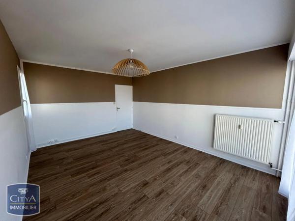 Appartement à louer 2 pièces 50.9m² Le Mans (72100)