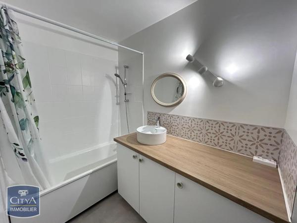 Appartement à louer 2 pièces 50.9m² Le Mans (72100)