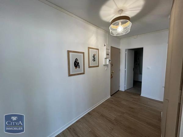 Appartement à louer 2 pièces 50.9m² Le Mans (72100)