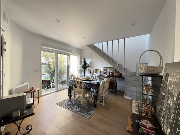 MAISON À VENDRE DE 5 PIÈCES DE 129,00 M²