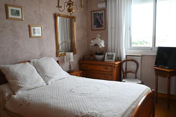 A VENDRE APPARTEMENT TYPE 4 PRIX EXCEPTIONNEL  70180  EURO A SAINT PIERE DES CORPS