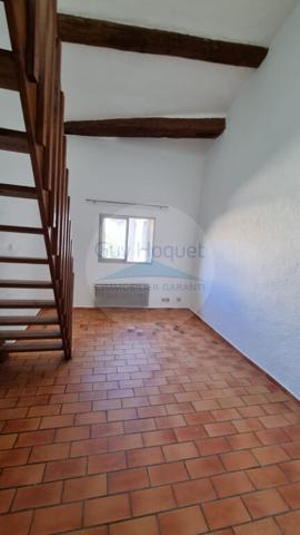 2 em etage Studio avec Mezzanine Centre L'Isle sur la Sorgue