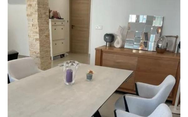 Appartement à vendre    4 pièces • 103 m2 Antibes