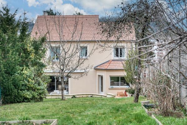 Maison familiale à vendre VILLEBON SUR YVETTE (91), 4 chambres, lumineuse, à deux pas du centre-ville