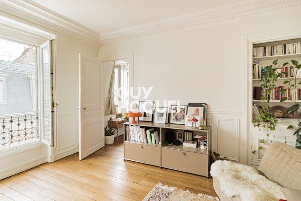 Vendu Loué - Magnifque appartement ancien - Dernier étage