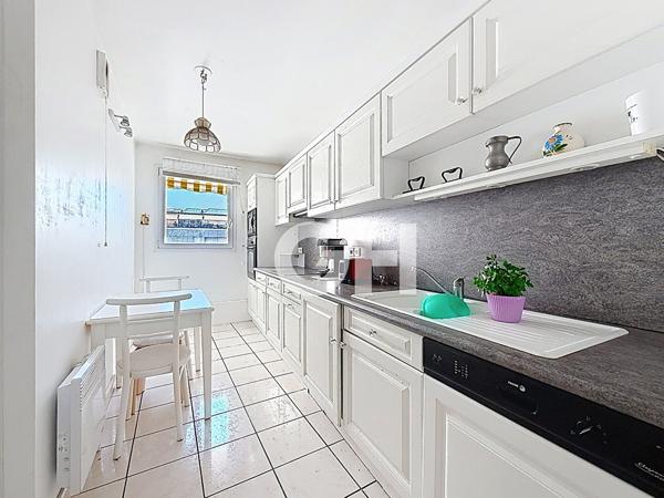 NATION/AVRON 4 pièces familial de 90m² avec balcon et Box