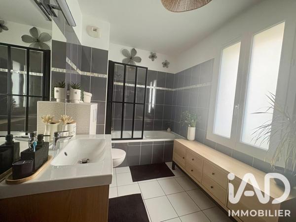 Maison à vendre 6 pièces 113 m² Villecresnes