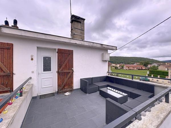 Maison + appartement, idéale famille et revenus locatifs