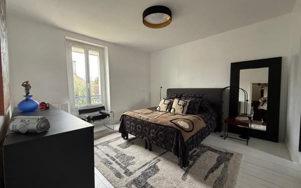 Maison à vendre    5 pièces • 152 m2 Mamers