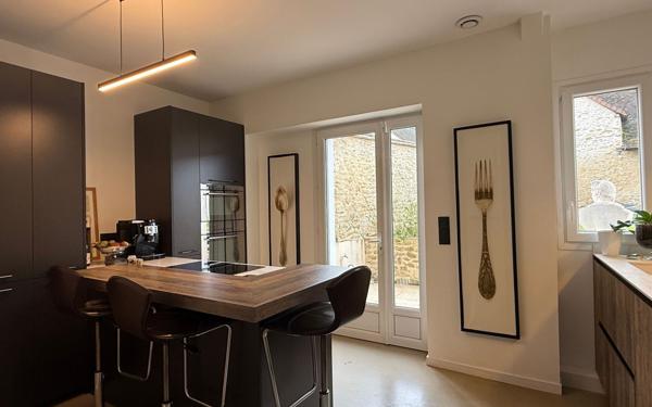 Maison à vendre    5 pièces • 152 m2 Mamers