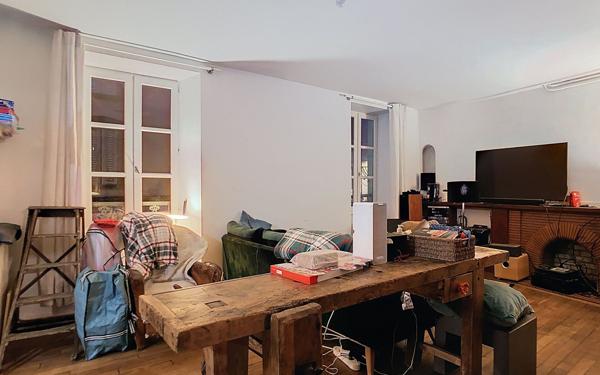 Appartement à louer    3 pièces • 80 m2 Aurillac