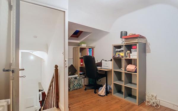 Appartement à louer    3 pièces • 80 m2 Aurillac