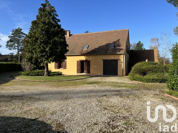 Maison à vendre 8 pièces 198 m² Saint-Gervais-en-Belin