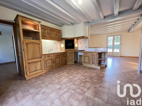 Maison à vendre 8 pièces 198 m² Saint-Gervais-en-Belin