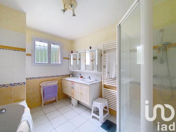 Maison 4 pièces de 80 m² à Bon-Encontre (47240)