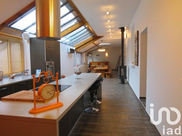 Loft 9 pièces de 201 m² à Eaux-Bonnes (64440)