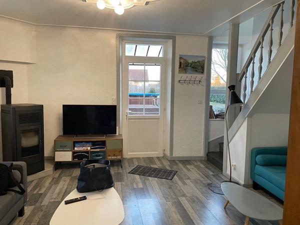 Corps de ferme isolé et ses 7 hectares avec étang