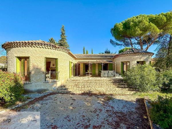 Forcalquier – Maison en pierre de 140 m², terrain piscinable et parcellisable
