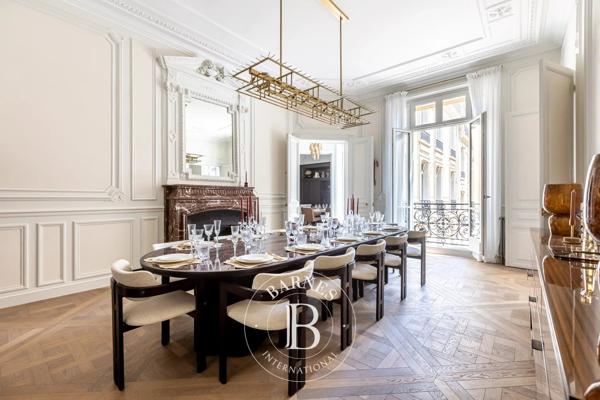Paris 8ème, Appartement 5 Chambres -  372 m² à vendre