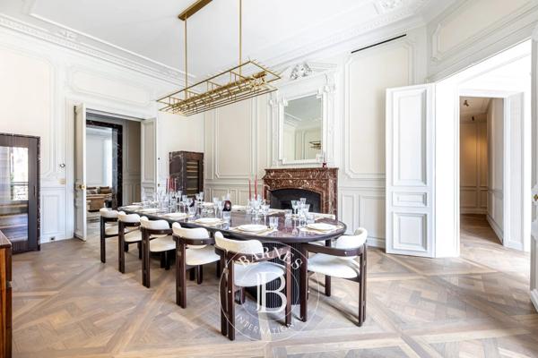 Paris 8ème, Appartement 5 Chambres -  372 m² à vendre