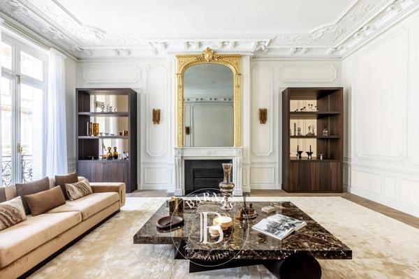 Paris 8ème, Appartement 5 Chambres -  372 m² à vendre